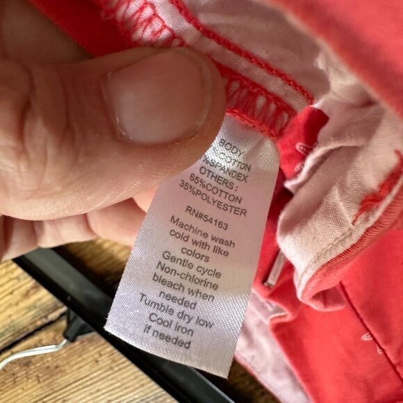 Andrew‎ Marc Women's Burmuda Pink Shorts  Size 4, shorts, pink shorts, bermuda - Picture 6 of 7